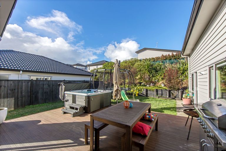 Photo of property in 11 Sibling Court, Silverdale, 0932