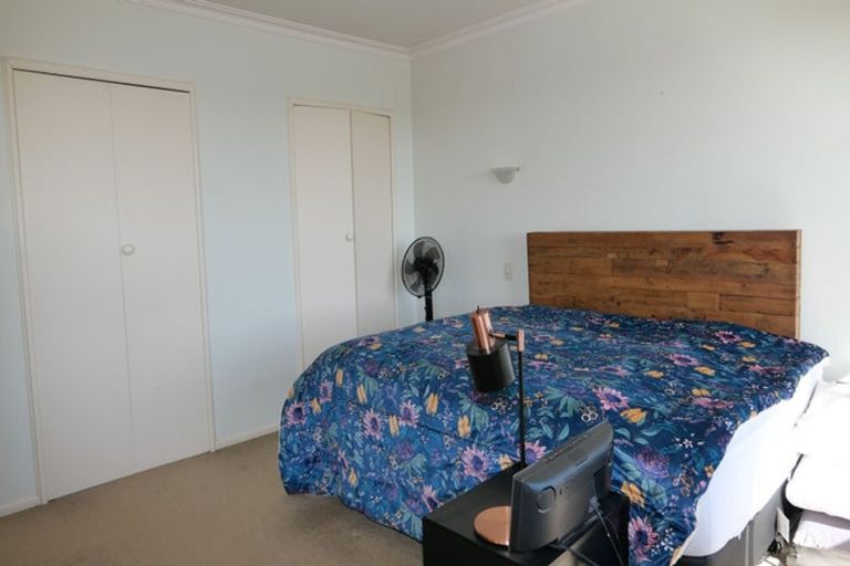 Photo of property in 8 Tui Crescent, Waikanae, 5036