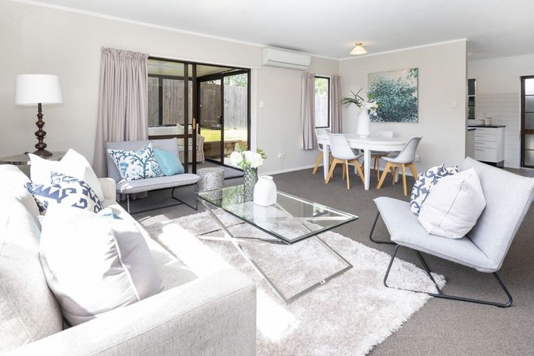 Photo of property in 1/50 Wellington Street, Howick, Auckland, 2014