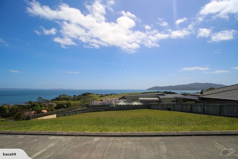 Photo of property in 15 Nancy Wake Place, Cable Bay, 0420