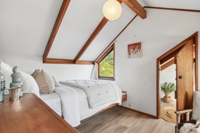 Photo of property in 135 Karewa Parade, Papamoa Beach, Papamoa, 3118