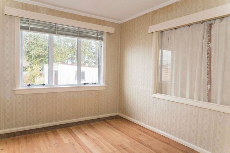 Photo of property in 3 Hospital Street, Dannevirke, 4930