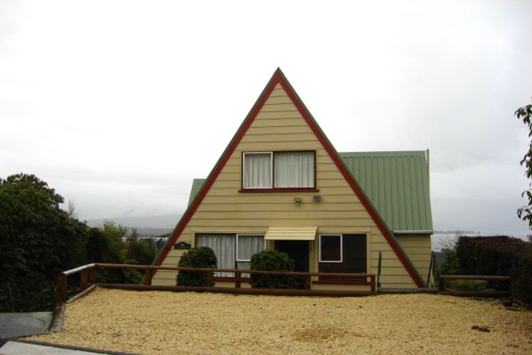 Photo of property in 54 Korua Street, Moana, 7872
