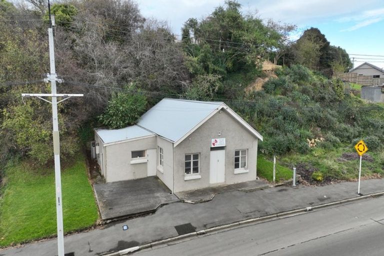 Photo of property in 186 Main South Road, Green Island, Dunedin, 9018