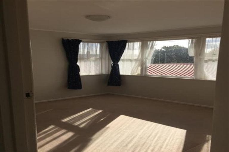 Photo of property in 1/11 Arrow Road, Forrest Hill, Auckland, 0620