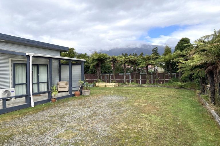 Photo of property in 3/6 Pauareka Road, Haast, 7886