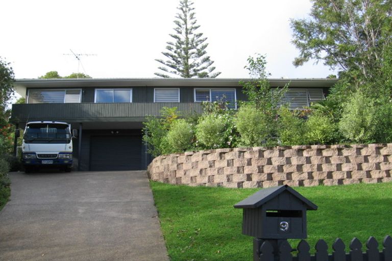 Photo of property in 9 Ponui Place, Mairangi Bay, Auckland, 0630
