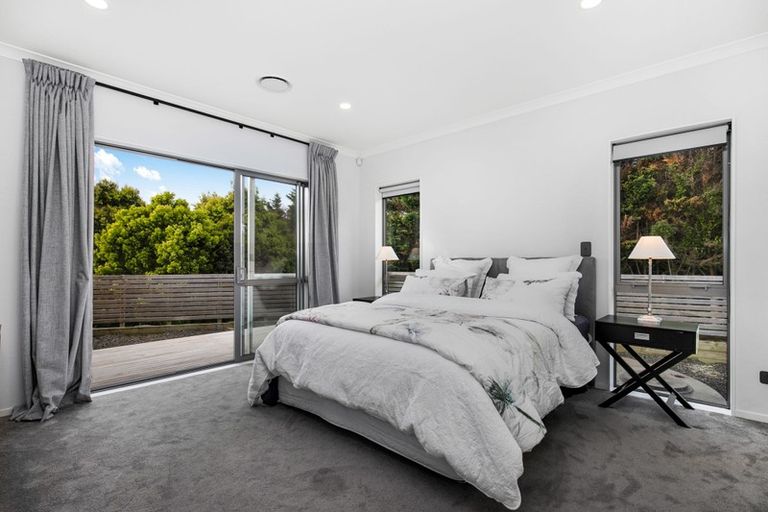 Photo of property in 125 Mcrobbie Road, Kingseat, Papakura, 2580