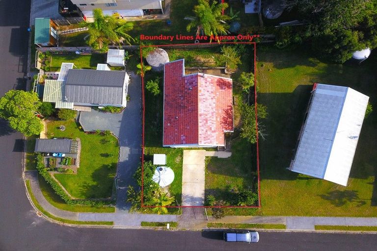 Photo of property in 4 Seascape Lane, Coopers Beach, 0420