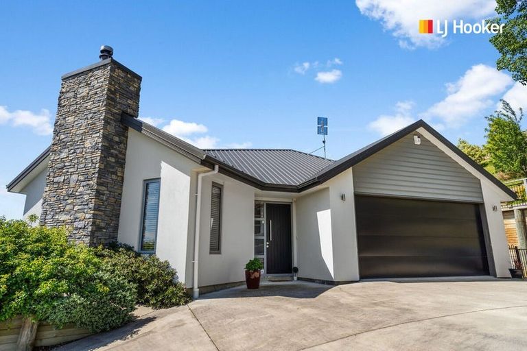 Photo of property in 218 Gladstone Road North, Mosgiel, 9024
