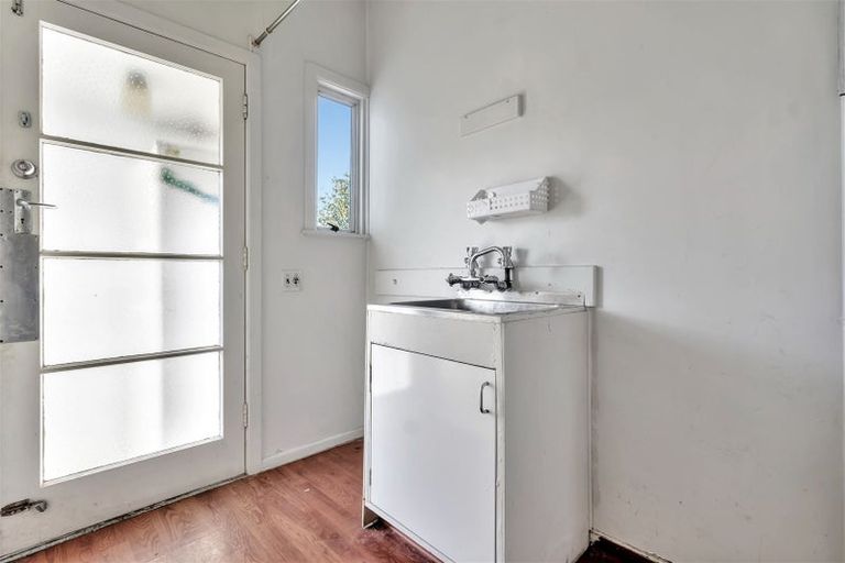 Photo of property in 1/12 Philip Street, Papatoetoe, Auckland, 2025