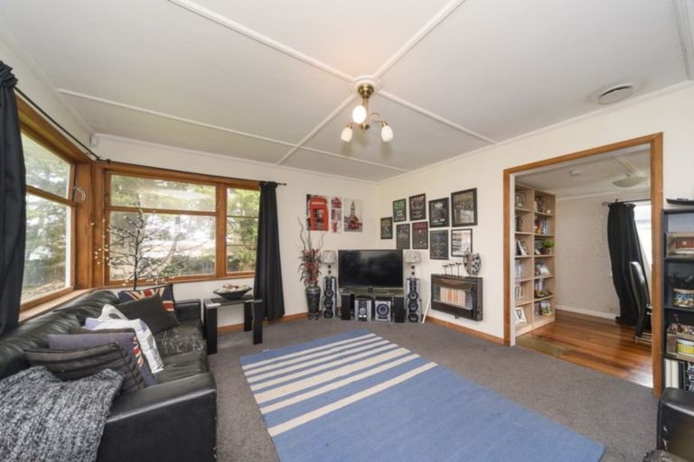 Photo of property in 21 Botanical Road, Takaro, Palmerston North, 4412