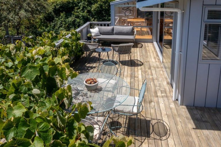 Photo of property in 7 Kawau Grove, Waikanae Beach, Waikanae, 5036