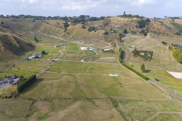 Photo of property in 52 Grant Road, Kinloch, Taupo, 3385