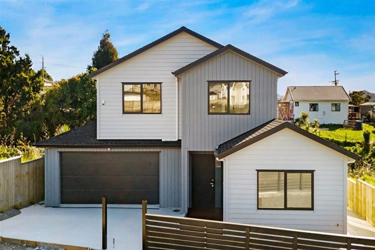 Photo of property in 18 Cirrus Way, Ranui, Auckland, 0612