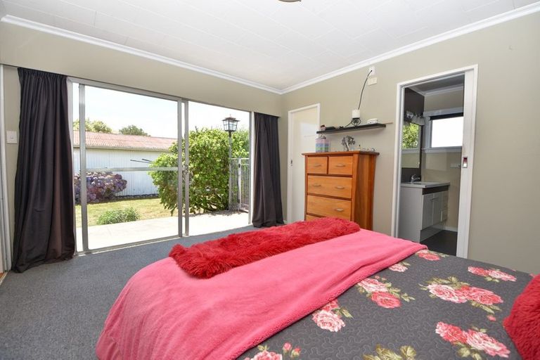 Photo of property in 485-487 High Street South, Carterton, 5713