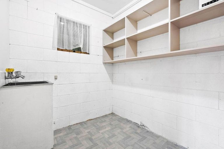 Photo of property in 13 Reynolds Place, Torbay, Auckland, 0630