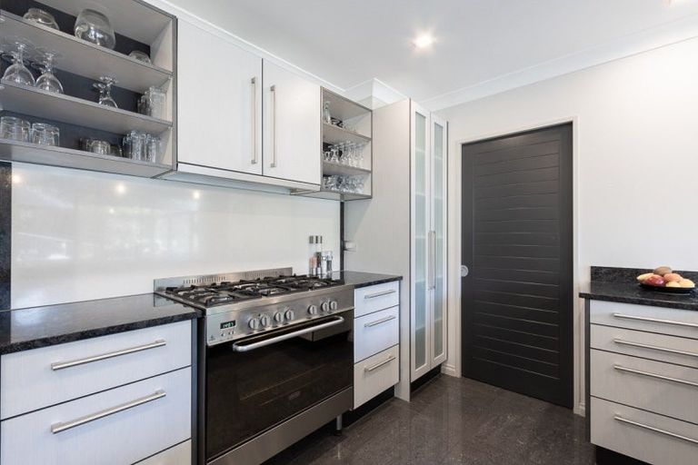 Photo of property in 3 Roydon Lane, Paraparaumu, 5032