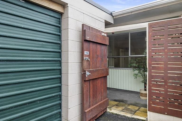 Photo of property in 2/31 Maratahu Street, Westown, New Plymouth, 4310