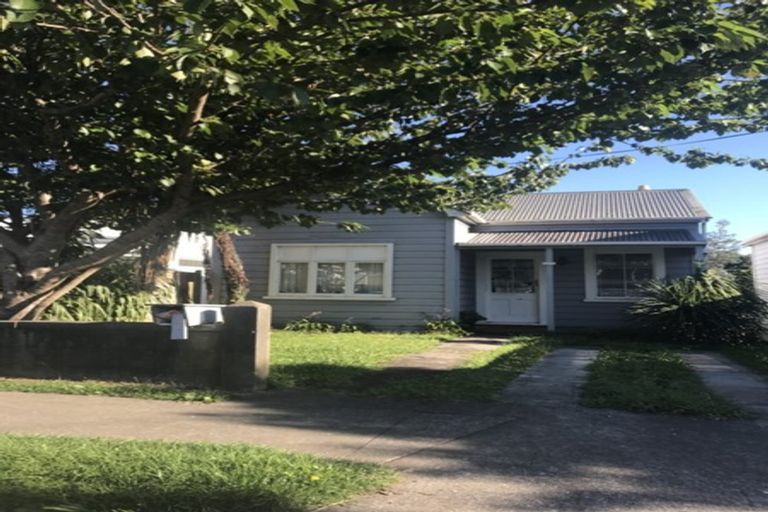 Photo of property in 163 Lemon Street, Strandon, New Plymouth, 4312