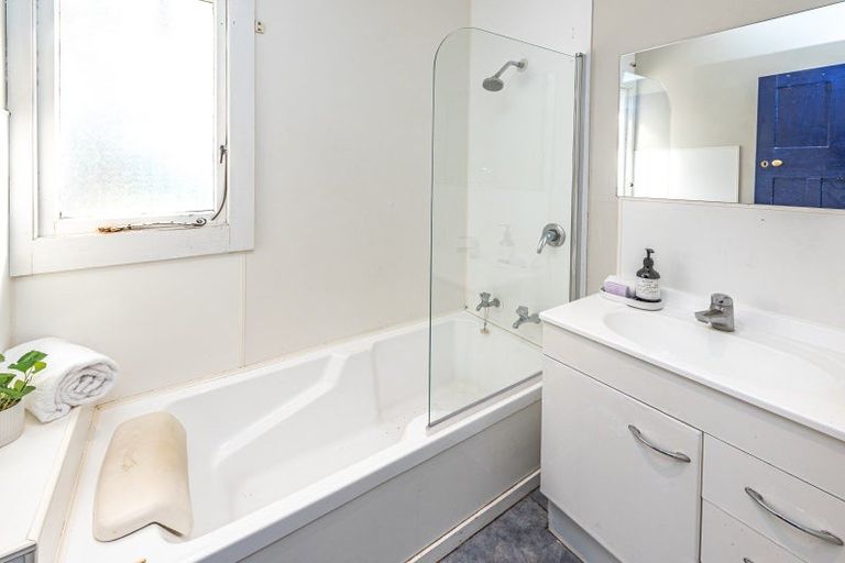 Photo of property in 12 Holyoake Street, Whanganui East, Whanganui, 4500