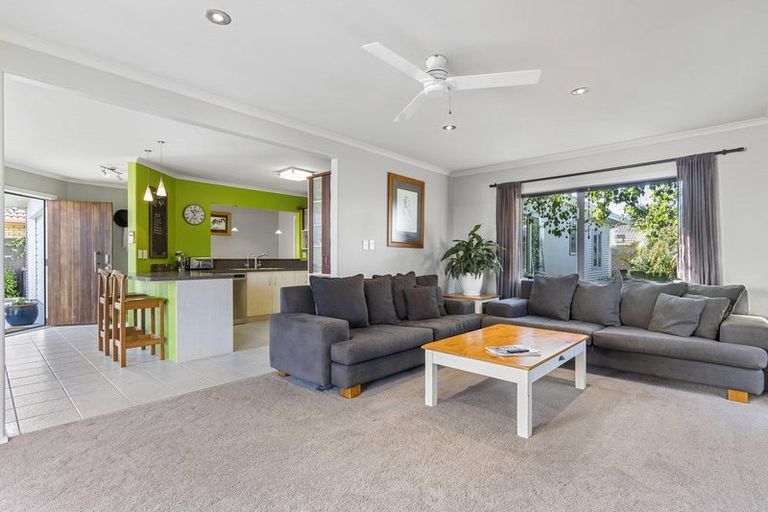 Photo of property in 12 Paua Cove, Papamoa Beach, Papamoa, 3118