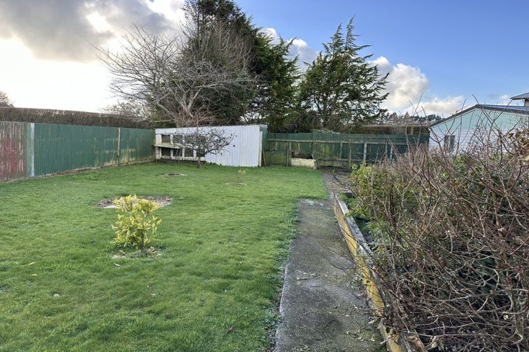 Photo of property in 21 Castle Street, Eltham, 4322