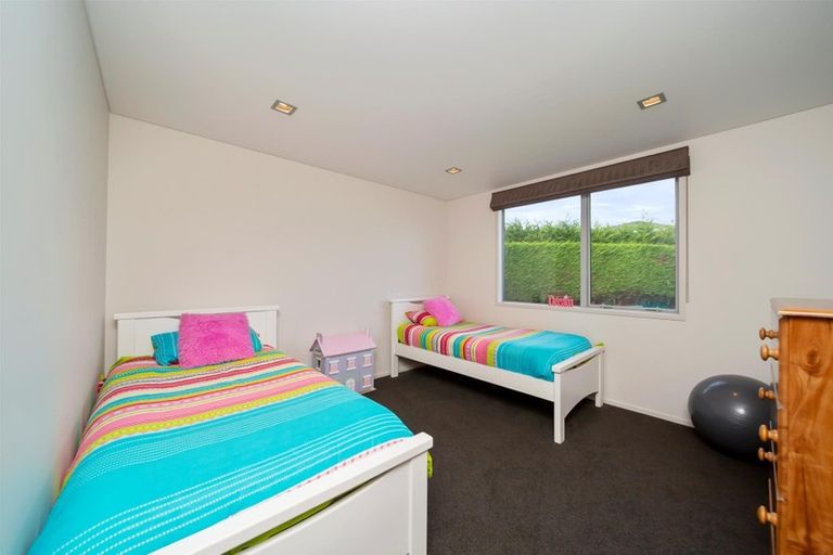 Photo of property in 7 Reremoana Close, Hawera, 4610