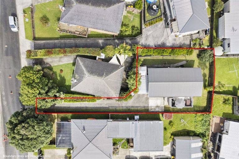 Photo of property in 1/8 Brookfield Road, Te Atatu Peninsula, Auckland, 0610