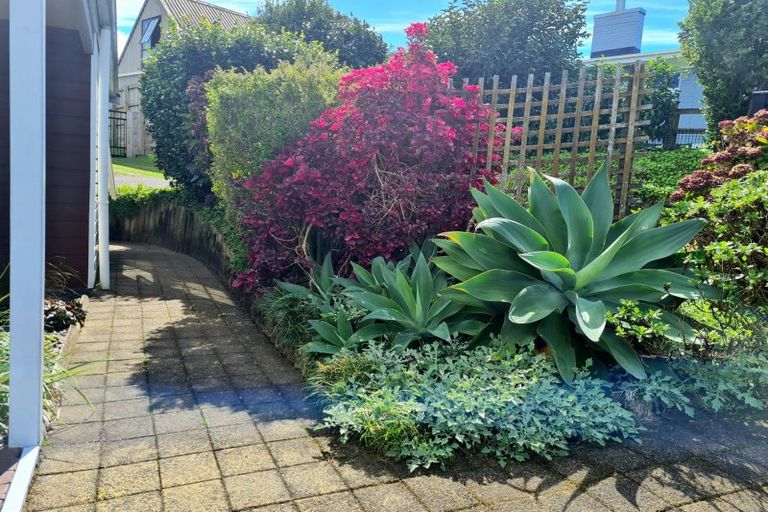 Photo of property in 90a Harbour View Road, Omokoroa, 3114