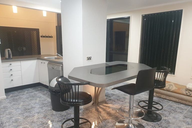 Photo of property in 3a Bury Grove, Strathmore Park, Wellington, 6022