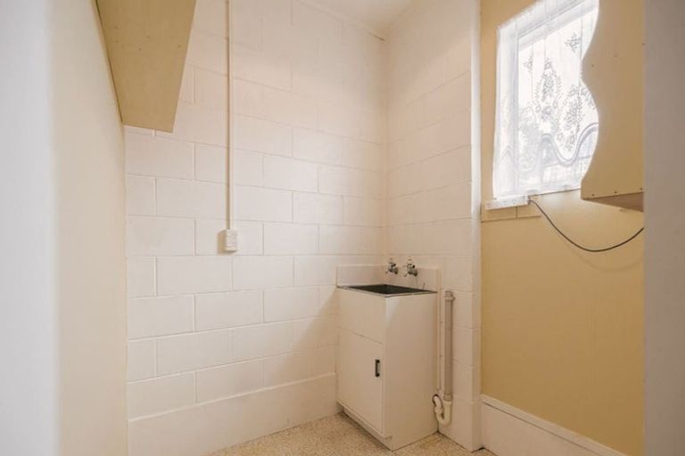 Photo of property in 1/57 Abraham Crescent, Milson, Palmerston North, 4414