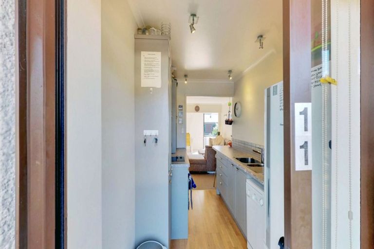 Photo of property in 40m Maunganui Road, Mount Maunganui, 3116