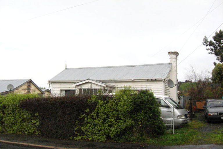 Photo of property in 21 Hall Road, Sawyers Bay, Port Chalmers, 9023