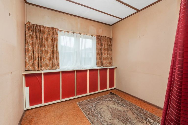 Photo of property in 70 Moana Street, Otaki Beach, Otaki, 5512