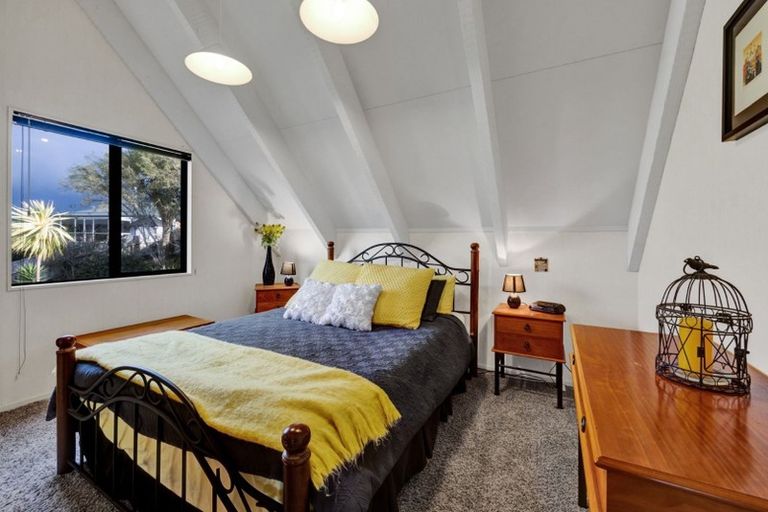 Photo of property in 28 Karamea Street, Whalers Gate, New Plymouth, 4310