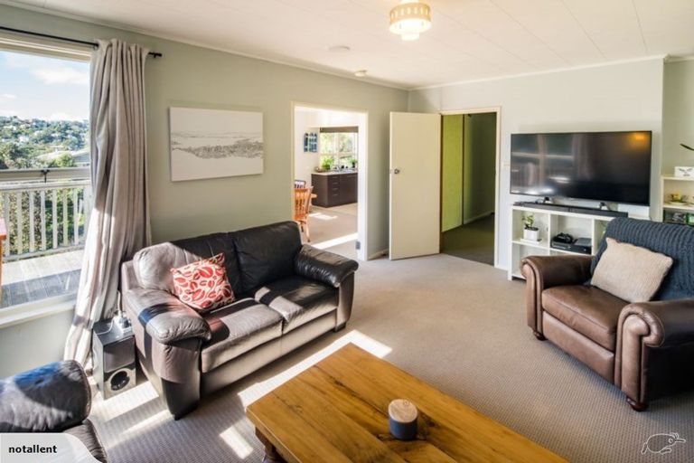 Photo of property in 33 Verviers Street, Karori, Wellington, 6012