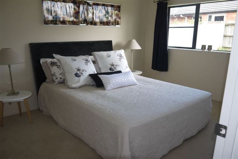 Photo of property in 497 Great South Road, Opaheke, Papakura, 2113