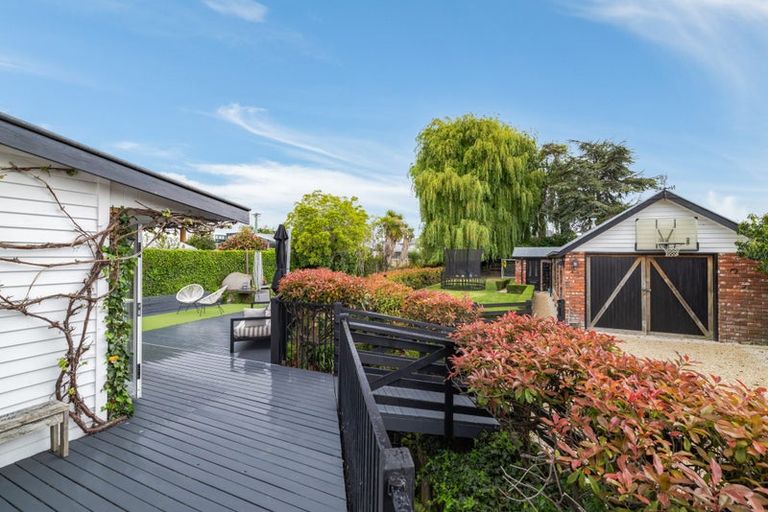 Photo of property in 135 Packe Street, Edgeware, Christchurch, 8013