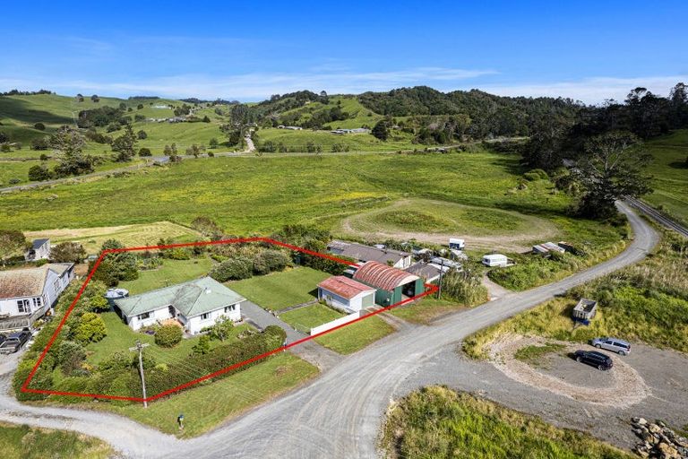Photo of property in Swamp Road, Mareretu, Paparoa, 0571