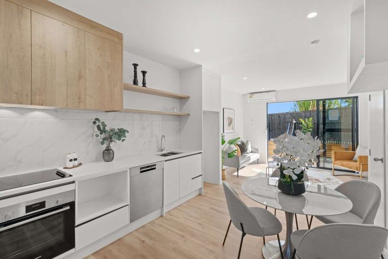 Photo of property in 3/29 Tudor Road, Henderson, Auckland, 0610