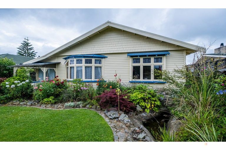 Photo of property in 33 Harris Street, Waimate, 7924