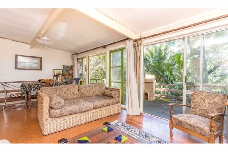 Photo of property in 30 Ocean View Road, Huia, Auckland, 0604