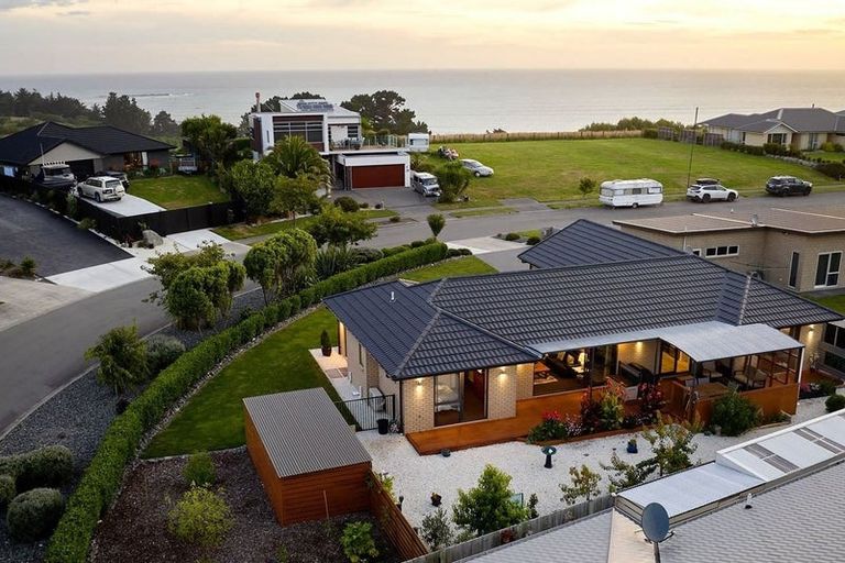 Photo of property in 37 Miromiro Drive, Kaikoura, 7300