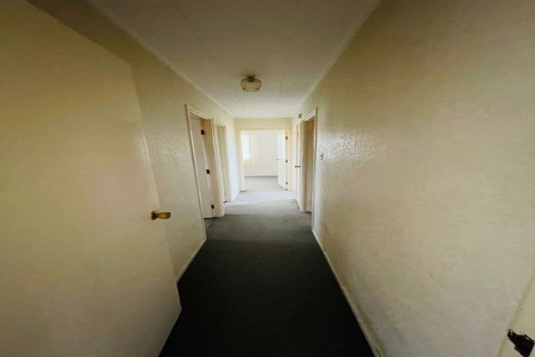 Photo of property in 35 Fairdale Avenue, Red Hill, Papakura, 2110