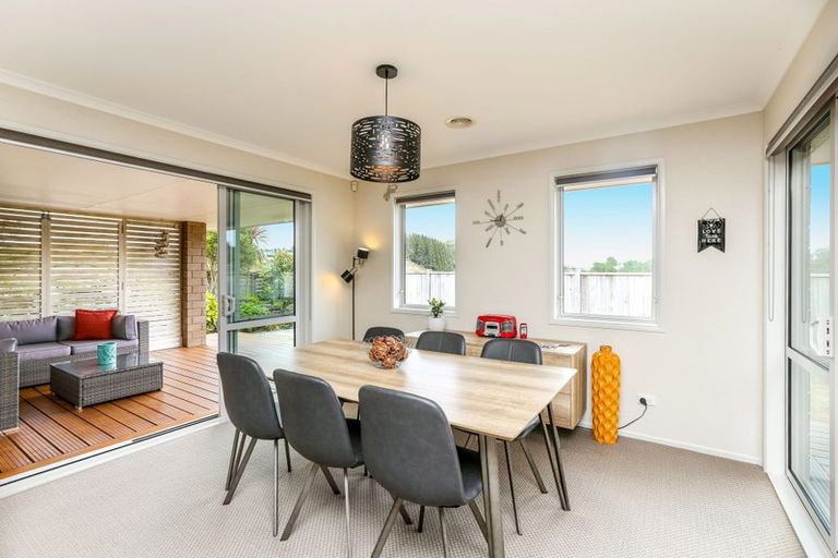 Photo of property in 86 Karamea Street, Whalers Gate, New Plymouth, 4310