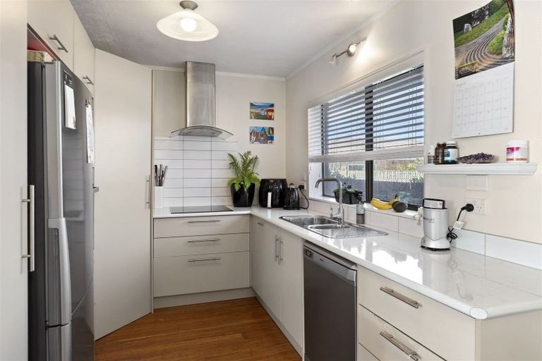 Photo of property in 42b Edward Avenue, Orewa, 0931