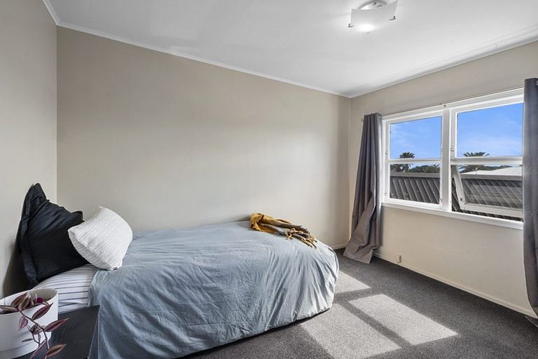 Photo of property in 4/184 Powderham Street, New Plymouth, 4310