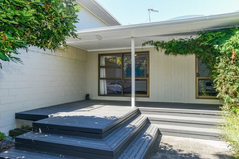 Photo of property in 36 Durham Drive, Havelock North, 4130