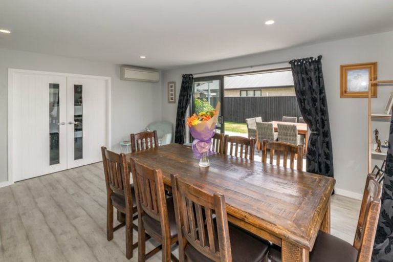 Photo of property in 186 Johns Road, Rangiora, 7400